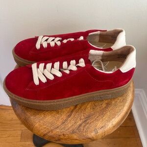 New Paul New Green Low Top Platform Sneakers. in red suede gum